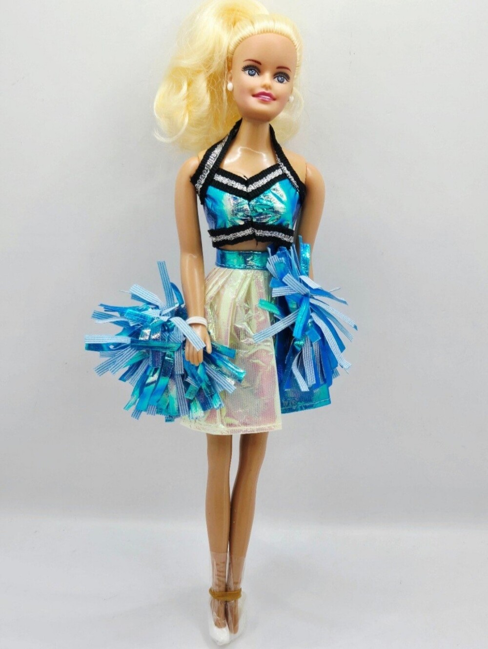 Blonde Cheerleader Fashion Doll 11.5” Blue Iridescent Outfit Pom Poms New